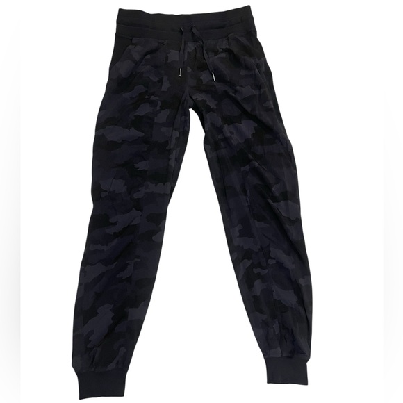 Lululemon camo print joggers gray black dance studio 6 - Picture 2 of 10
